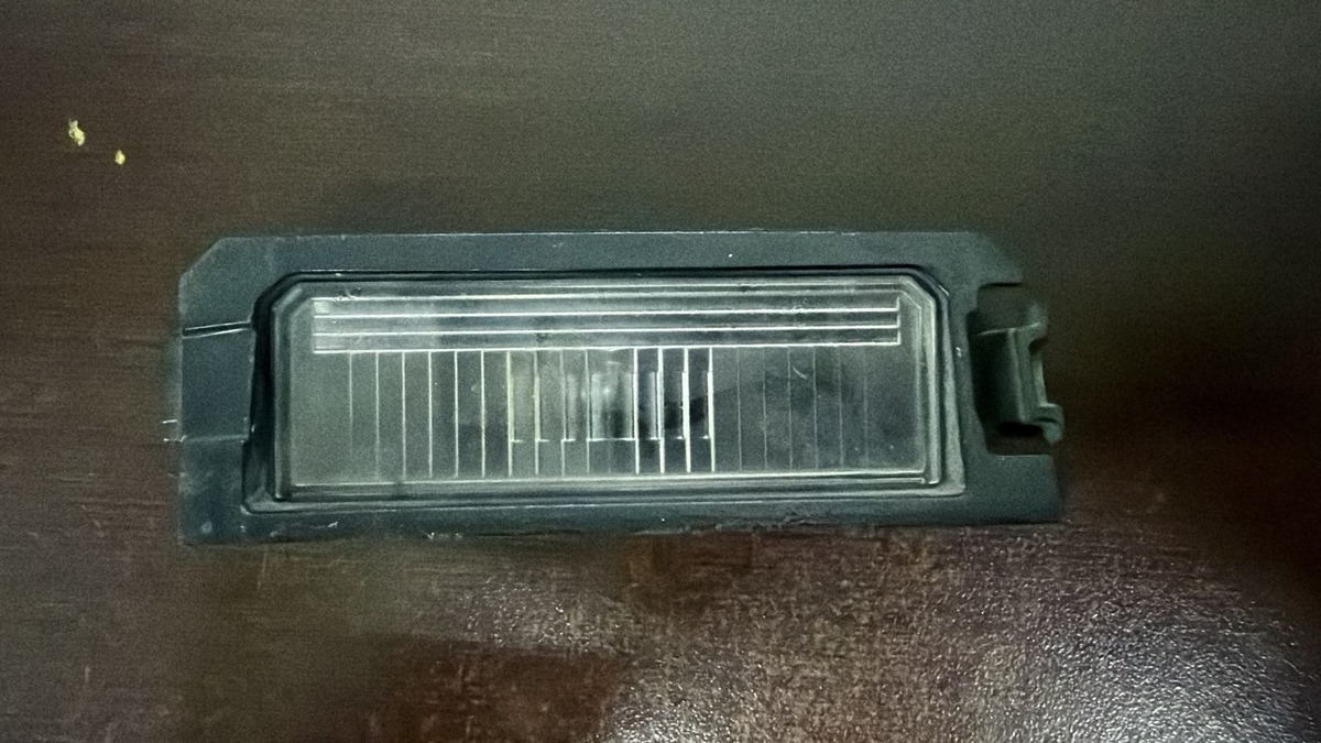Luz De Placa Derecho Elantra /sonata 2018-2023 Usado
