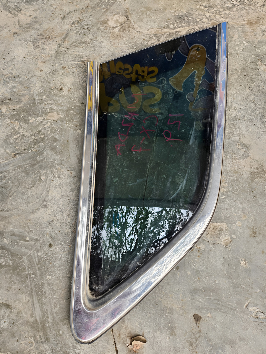 Mazda Cx-7 2007-2012 Vidrio Aleta Trasero Izquierda