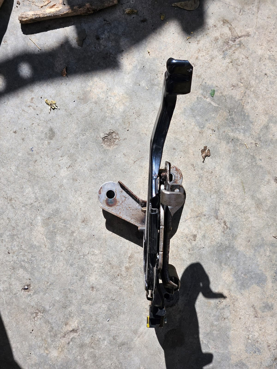 Mazda Cx7 2007-2012 Pedal Freno Estacionamiento