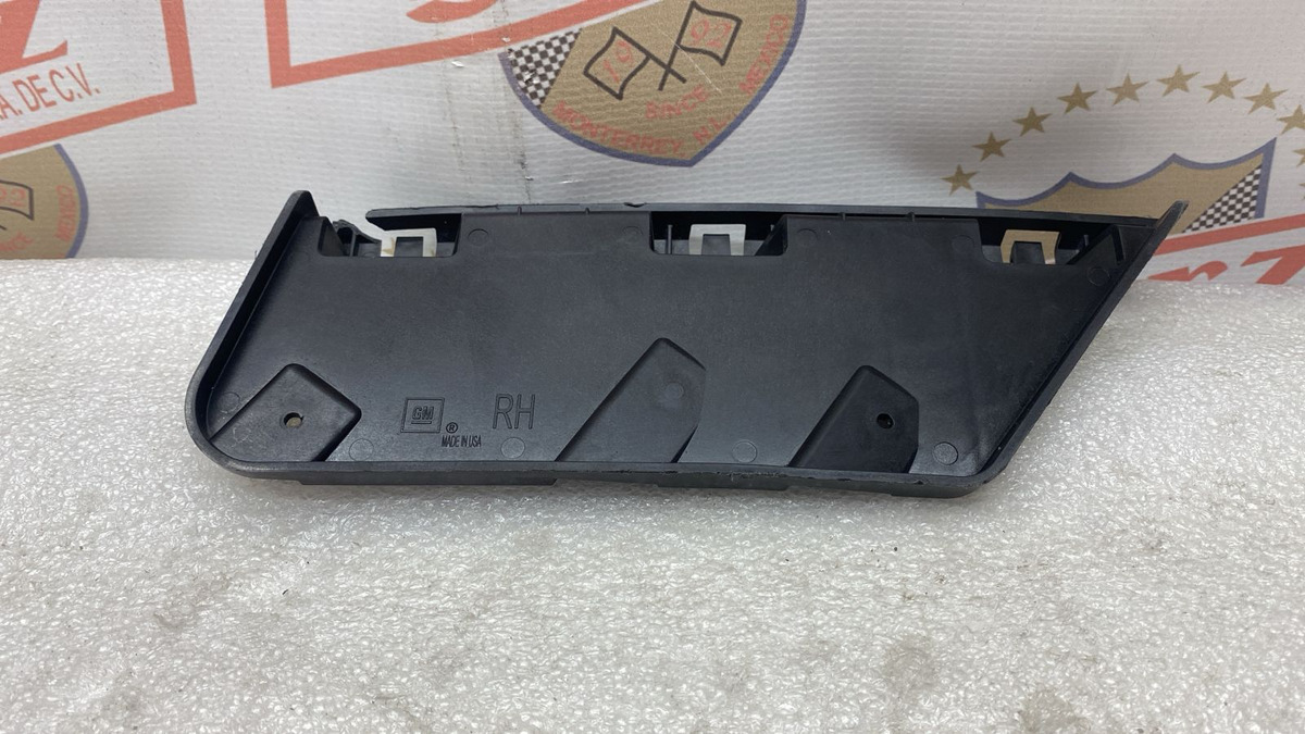 Gmc Yukon 2021 - 2024 Base de Faro Delantera Derecho Usado Original