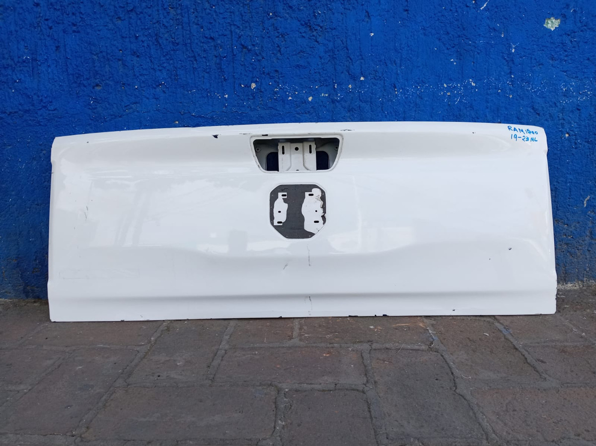 Tapa Batea Ram 2019 2020 2021 2022 2023 2025 Negro Fabuloso