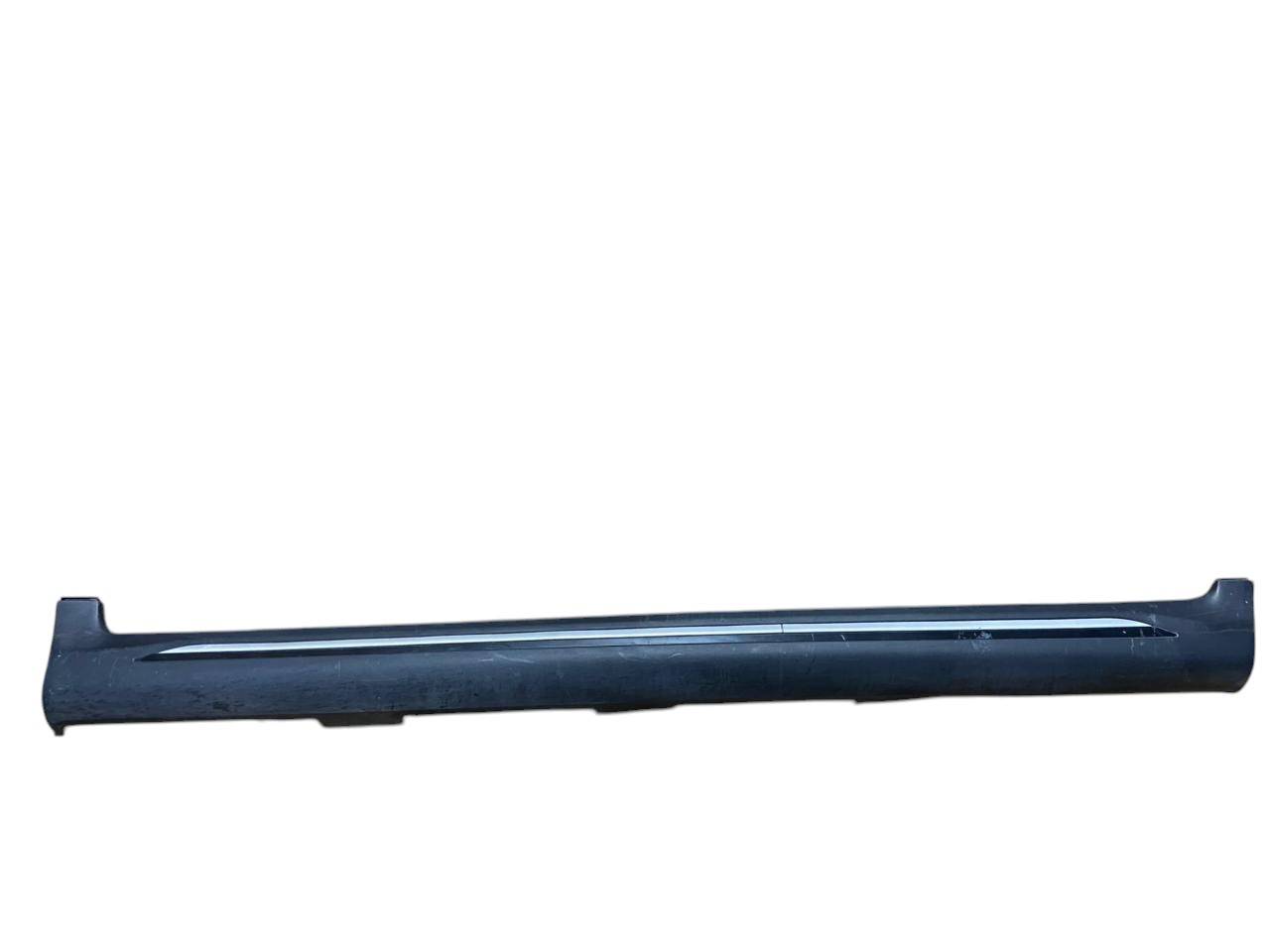 Chirey Tiggo 2 pro 2023 - 2025 Estribo Derecho Usado Original