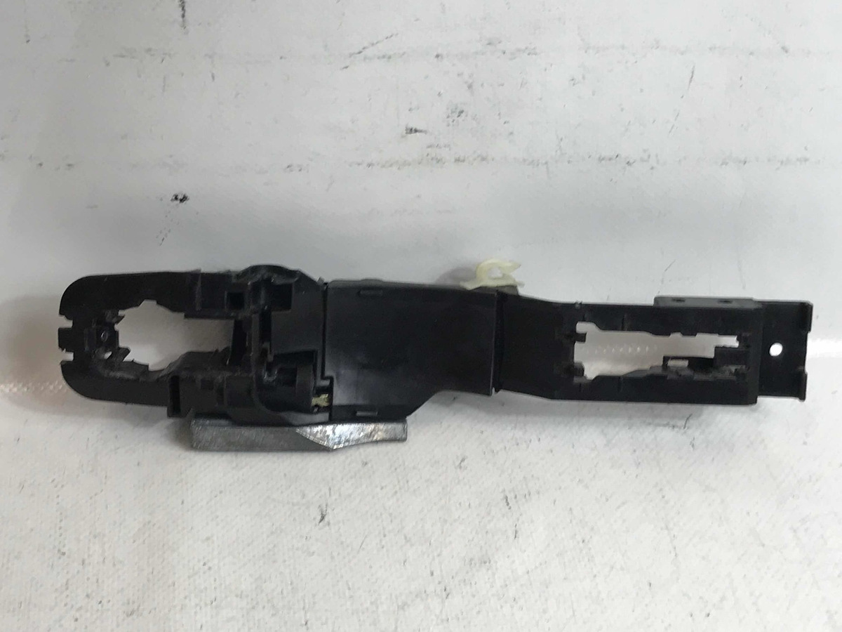 Nissan Sentra 2013 Al 2017  Base De Manija Delantera  Izq