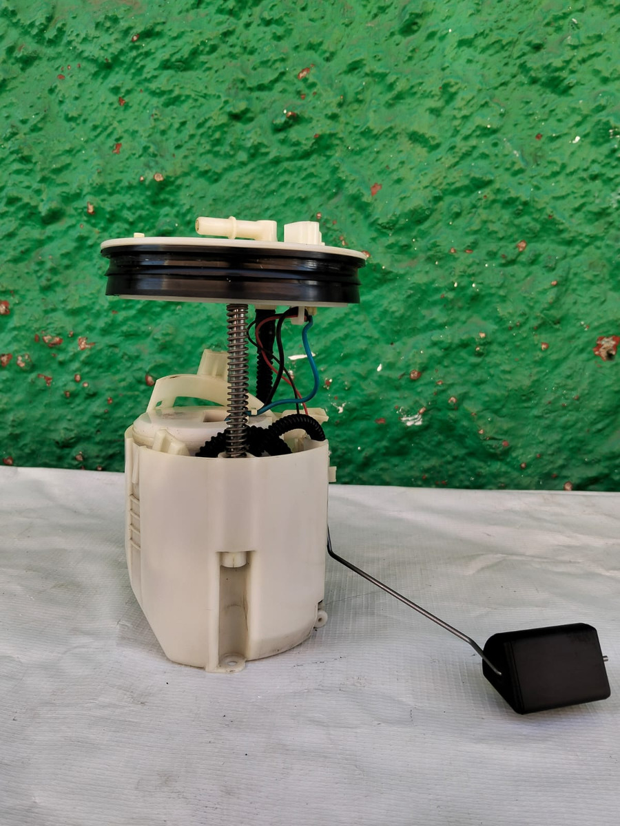 Bomba De Gasolina Mazda 2 / Cx-5 2013-2016 Usada Original