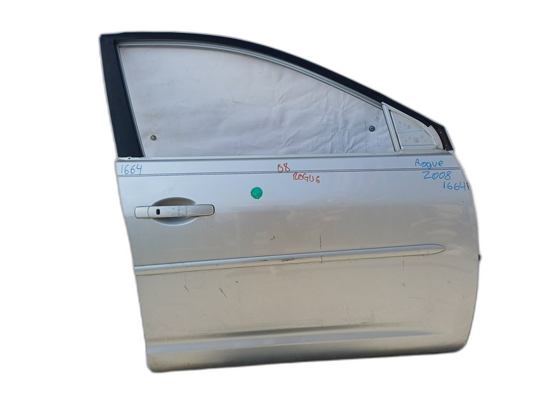 Nissan Rogue 2007 - 2014 Puerta Delantera Derecho Usado Original - vista 1