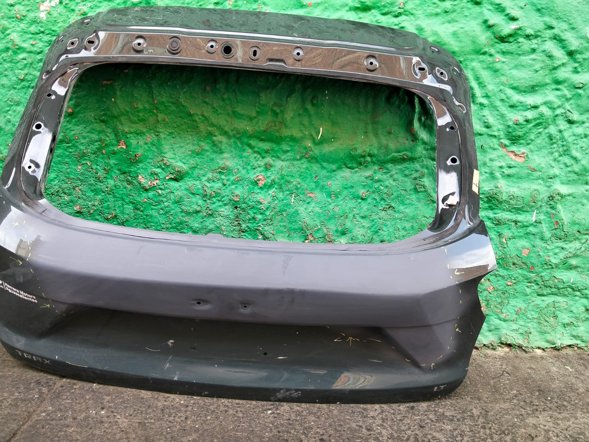 Quinta Puerta Chevrolet Trax 2024-2026 Usada Original Gris - vista 1