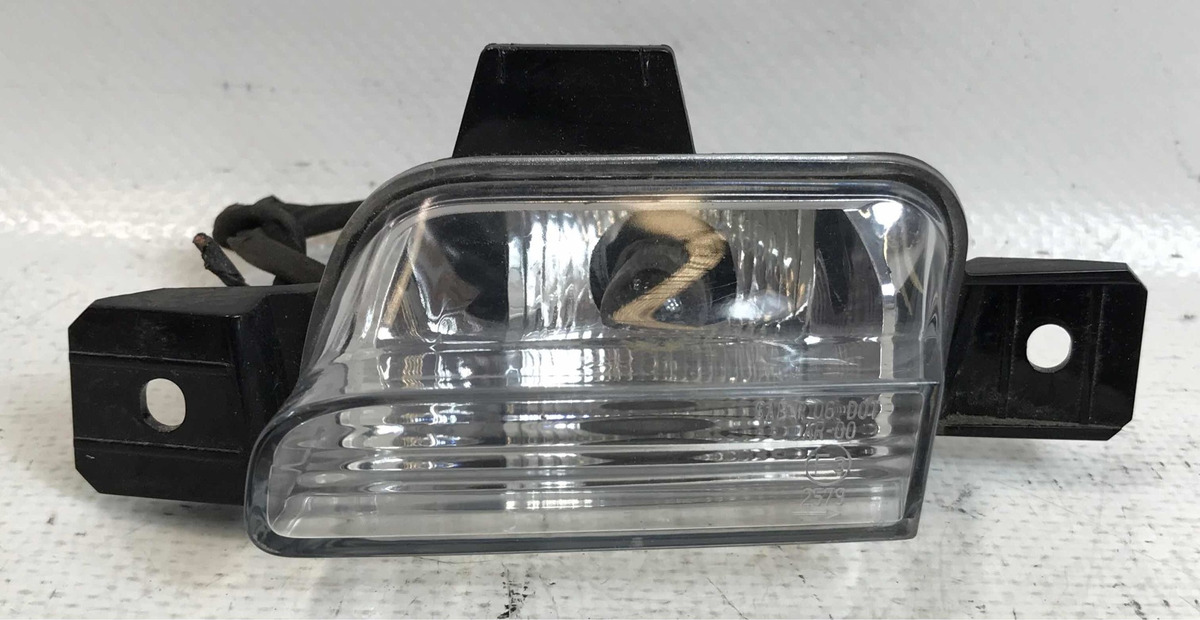 Volkswagen Tiguan 2012 Al 2016 Luz De Placa Trasera Derecha