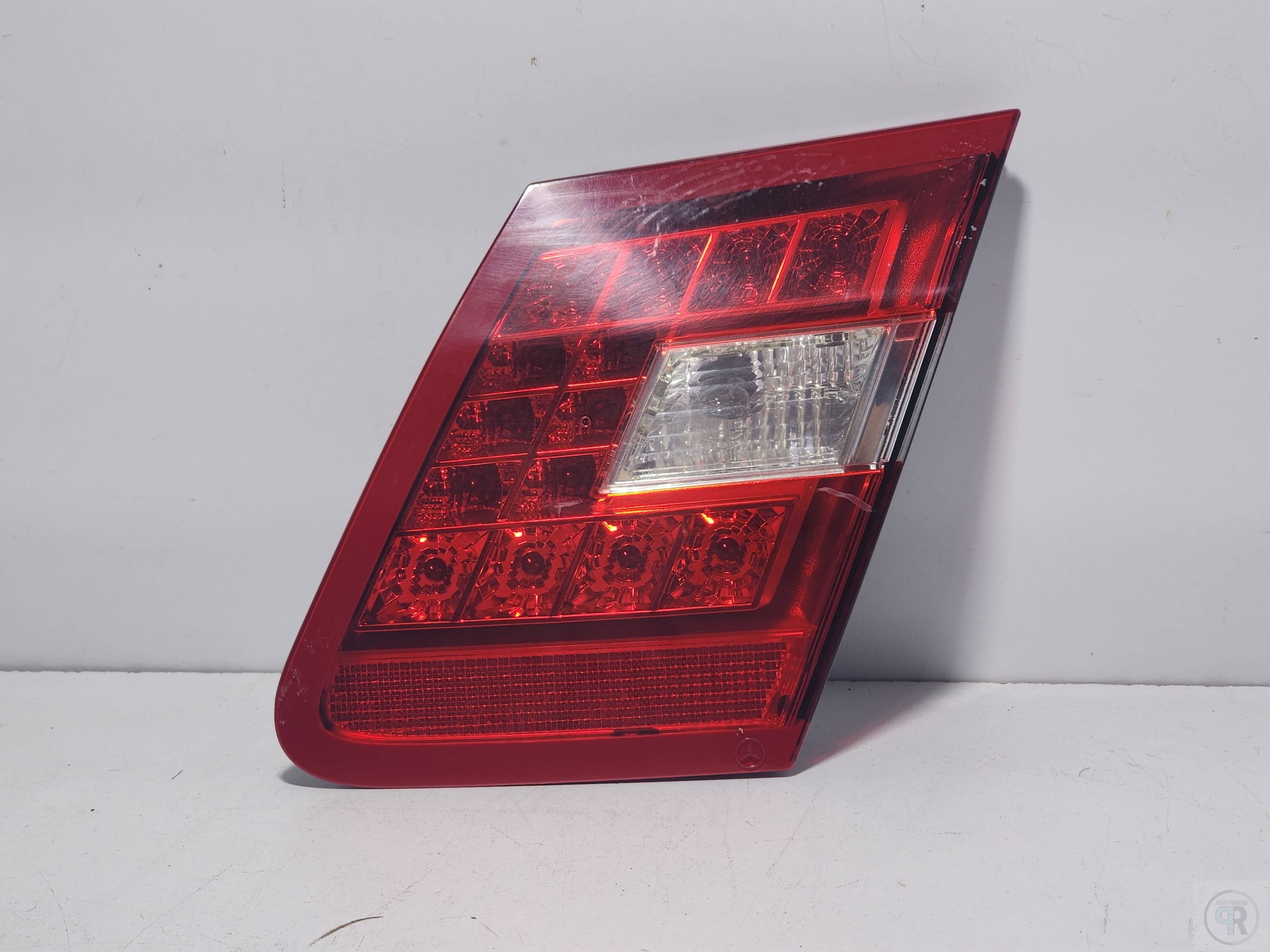 Mercedes-benz Clase e 2011 - 2013 Intercalavera Derecho Usado Original