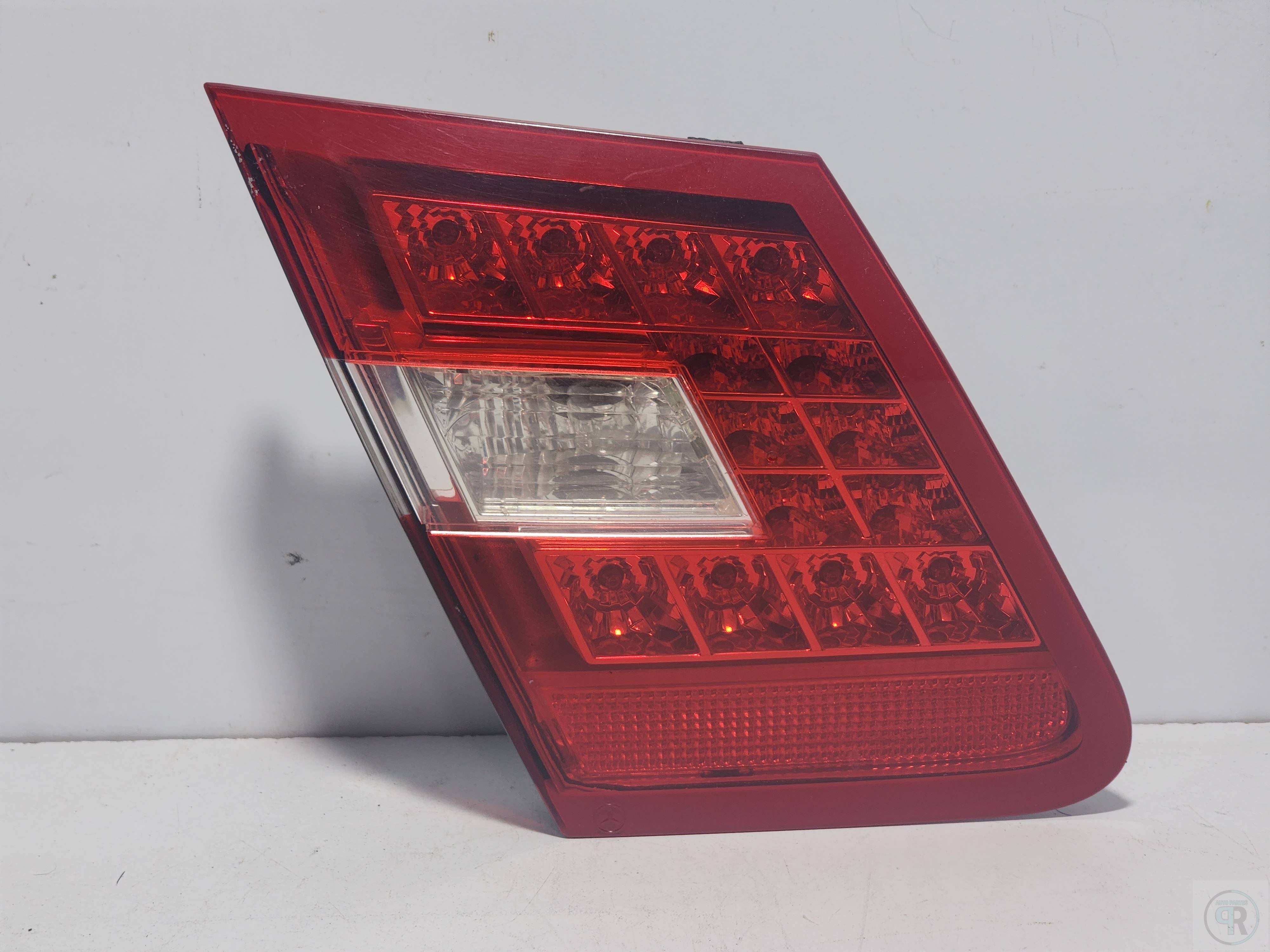 Mercedes-benz Clase e 2011 - 2013 Intercalavera Izquierdo Usado Original
