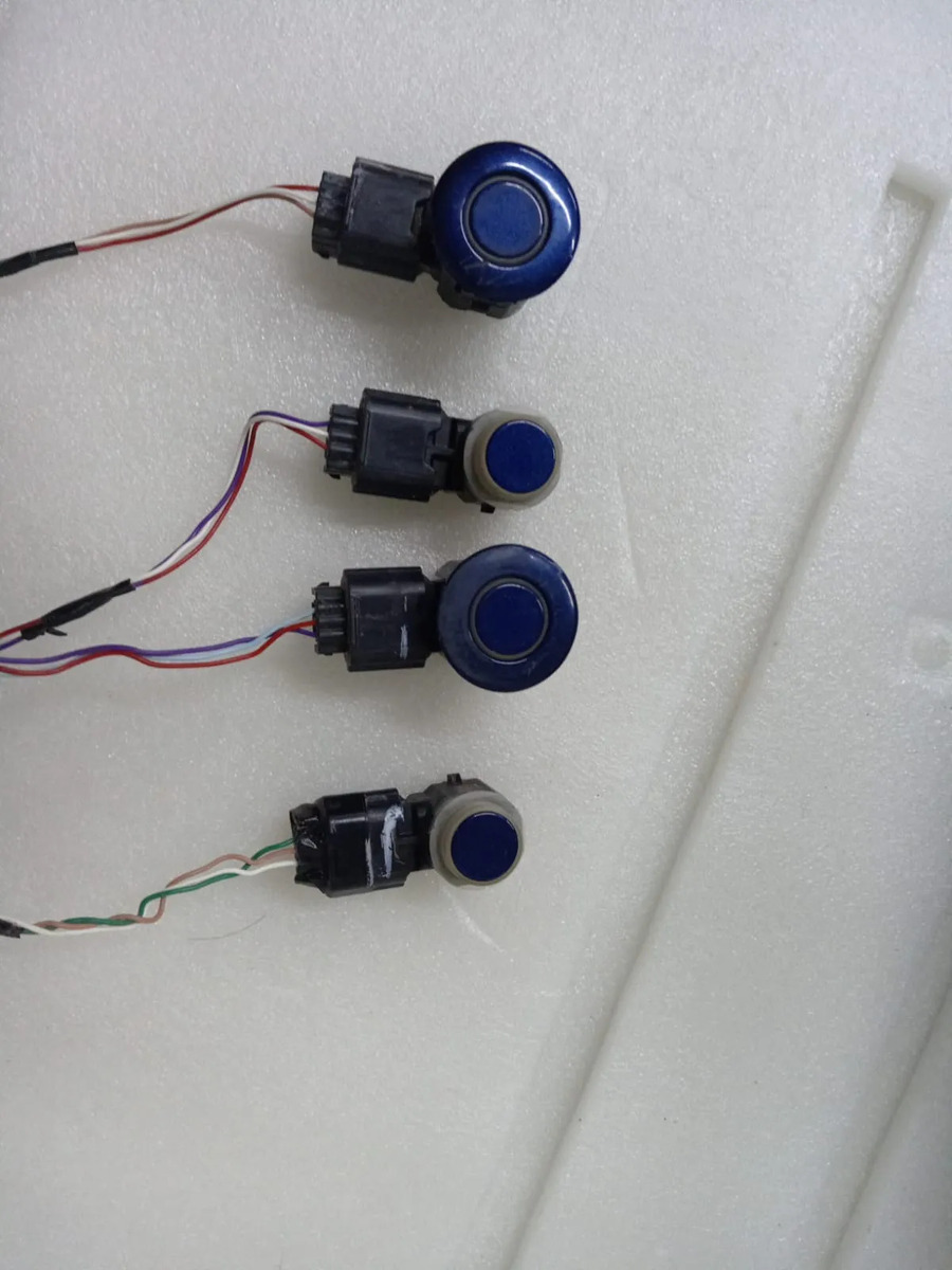 Arnes Y Sensores De Reversa Nissan Versa Ng 2022/2024. Negro