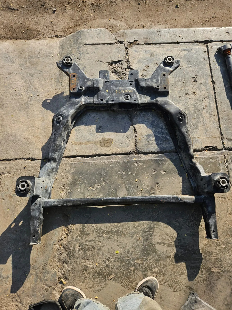Ford Fusion 2013-2016 Puente De Suspencion Delantero