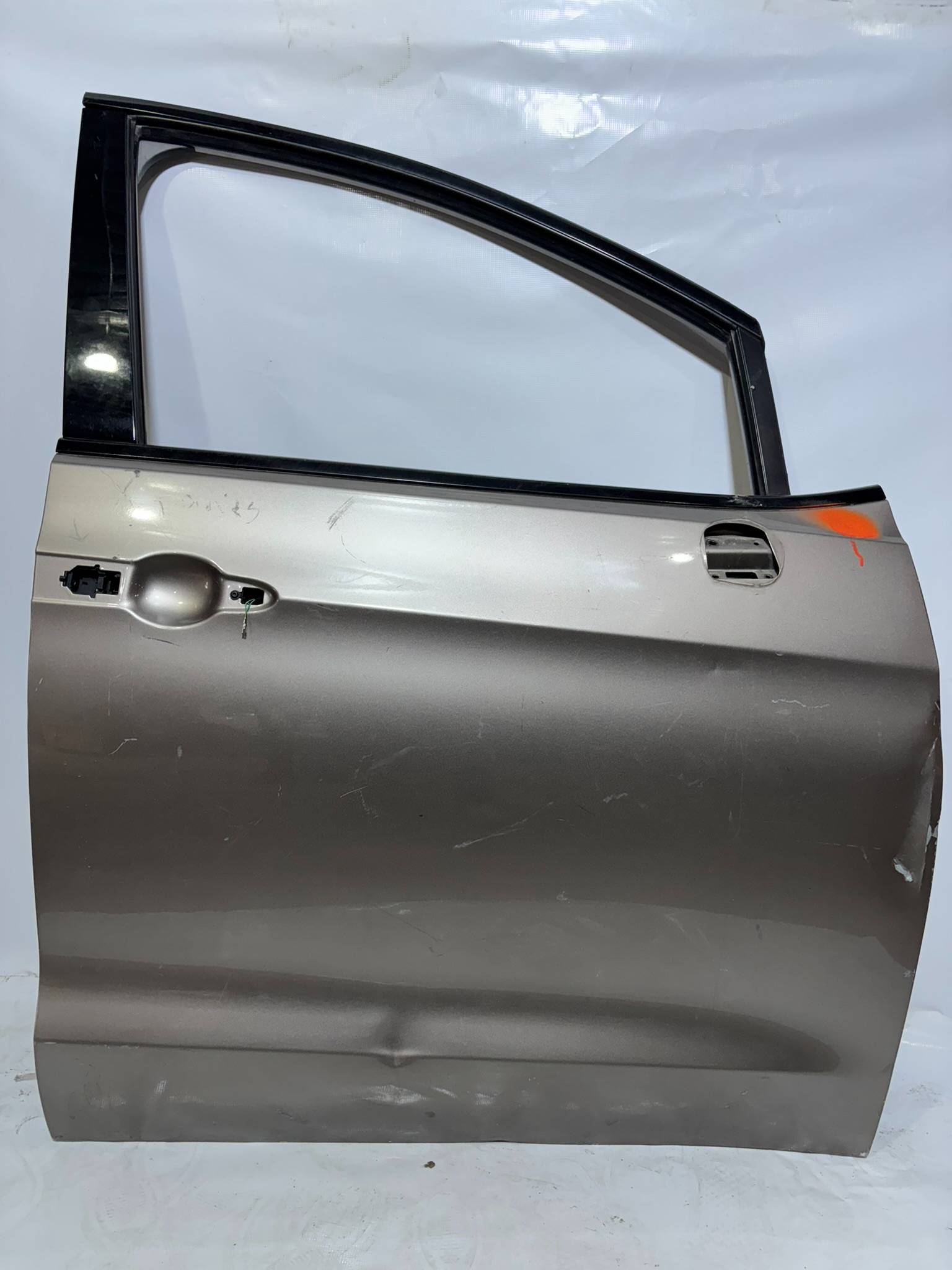 Chrysler Pacifica 2017 - 2022 Puerta Delantera Derecho Usado Original - vista 1