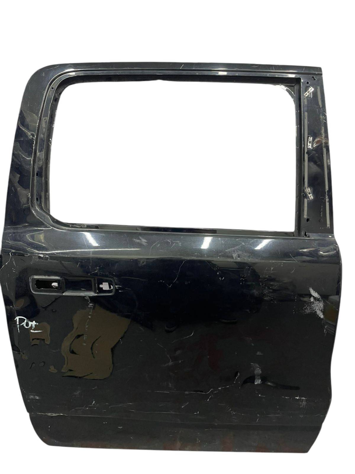 Dodge Ram 2019 - 2025 Puerta Trasera Derecho Usado Original