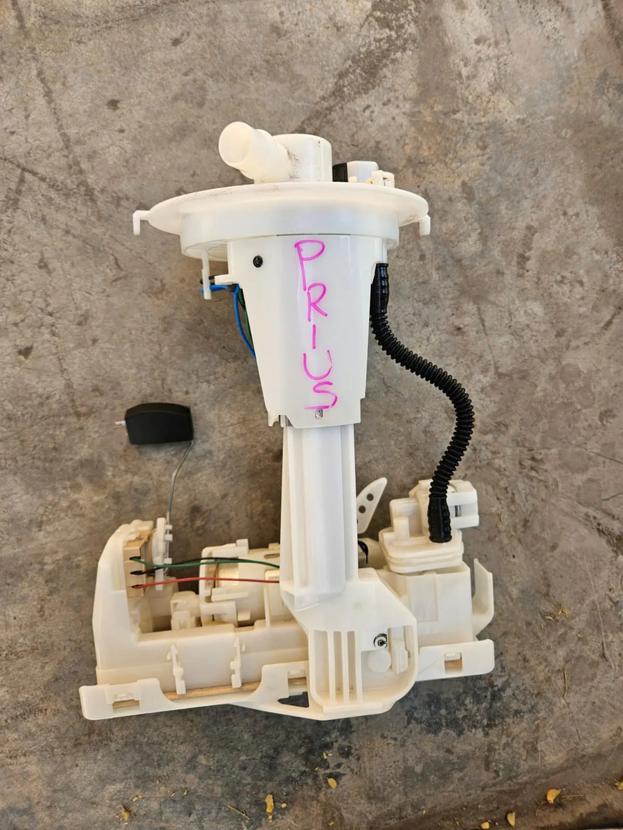 Toyota Prius 2017-2023 Bomba De Gasolina
