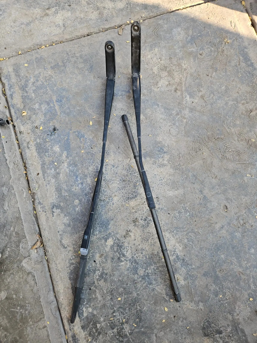 Volkswagen Jetta Mk6 2011-2018 Brazos Limpiabrisas Izquierdo