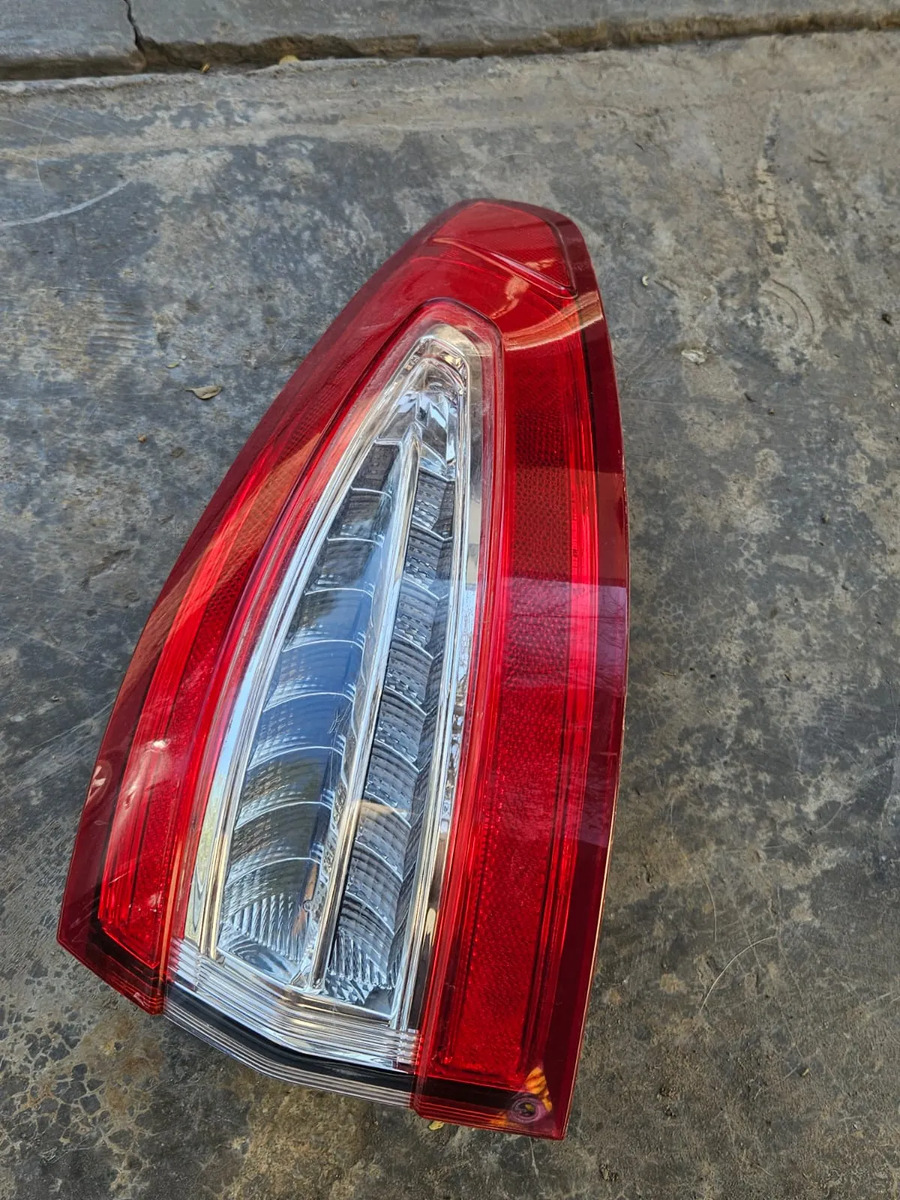 Ford Fusion 2013-2016 Calavera Derecha Derecho/pasajero Rojo - vista 1