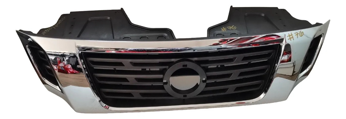 Parrilla Nissan Np300 2016-2020 C/detalle Negro Mate - vista 1