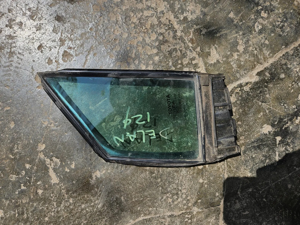 Toyota Corolla 2020-2024 Vidrio Aleta Delantero Izquierdo