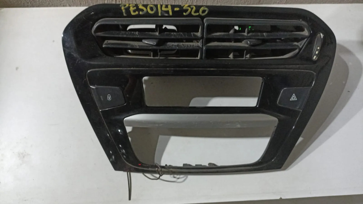 Botón Intermitente C/bisel Y Rejillas A/c Peugeot 301 14-18 Negro