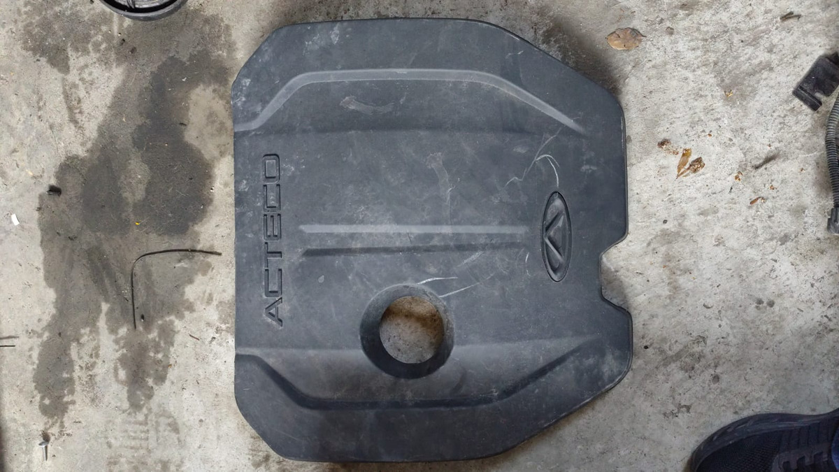 Tapa Vanidad O Embellecedora Para Motor Tiggo 7 Original