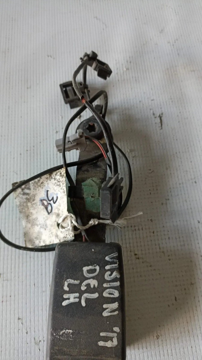 Broche De Cinturón Del. Lh Dodge Vision 2015-2018 Usado