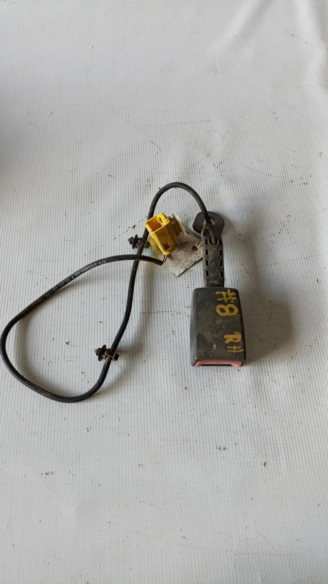 Broche De Cinturón Del Rh Vw Touareg 2003-2008 Usado