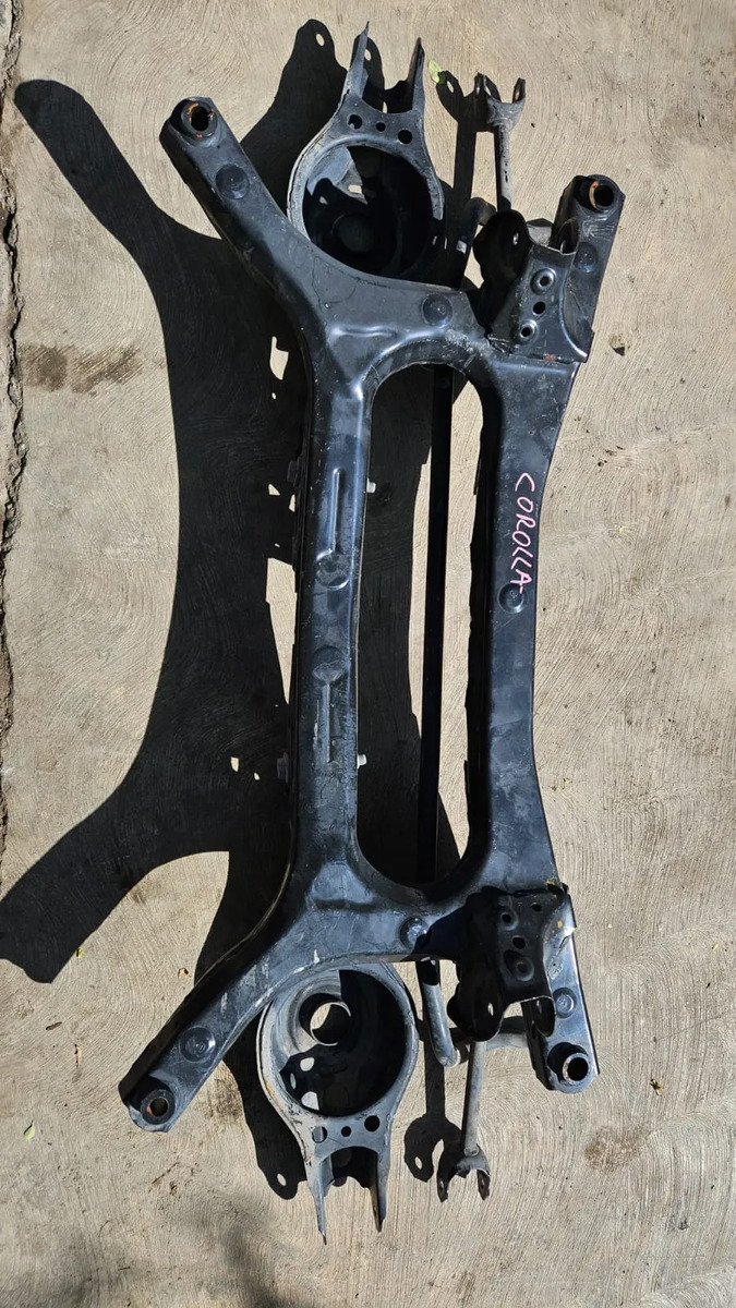 Toyota Corolla 2020-2024 Puente Suspension Trasero