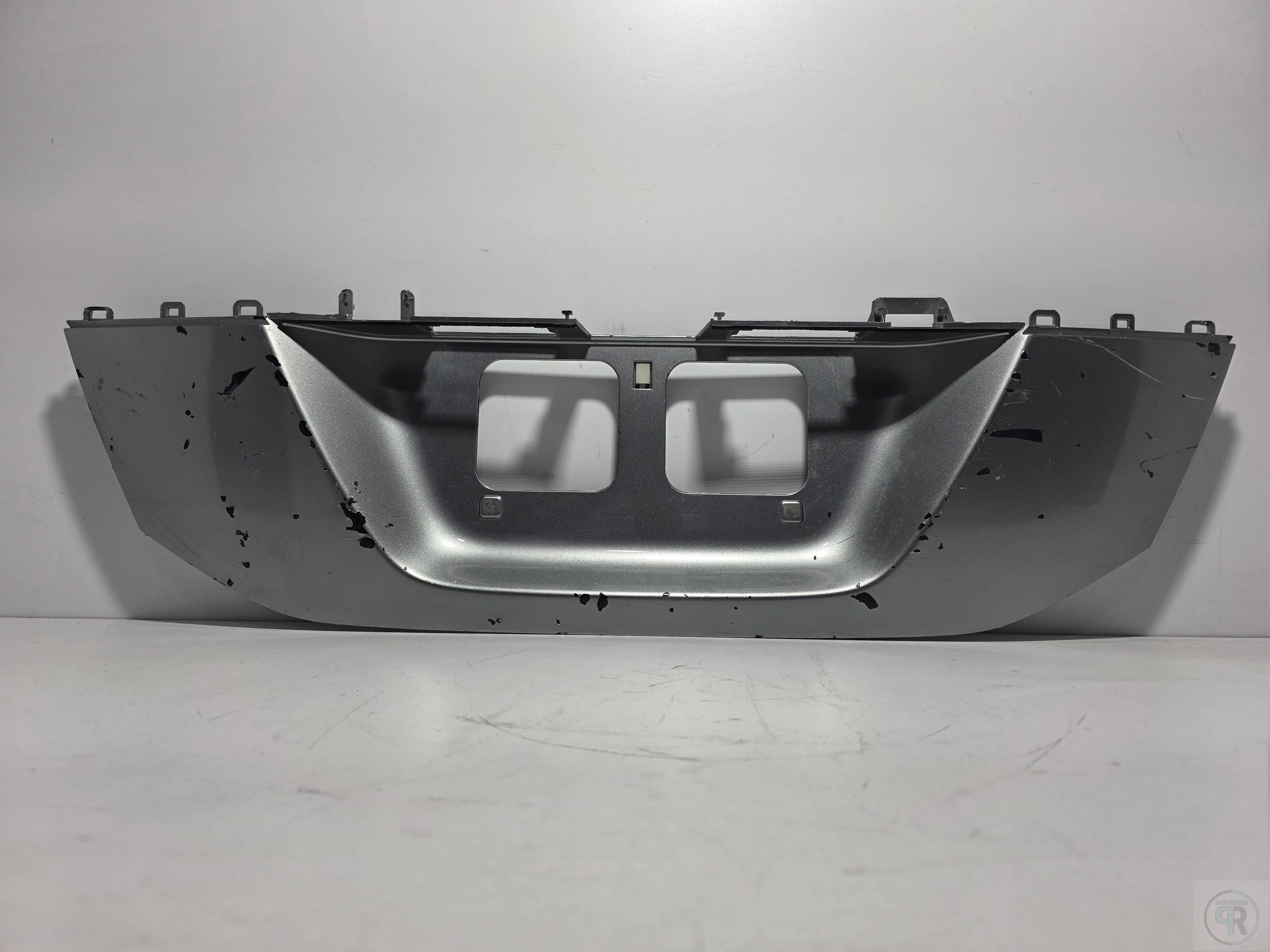 Honda Odyssey 2005 - 2008 Moldura para Cajuela Trasera Usado Original