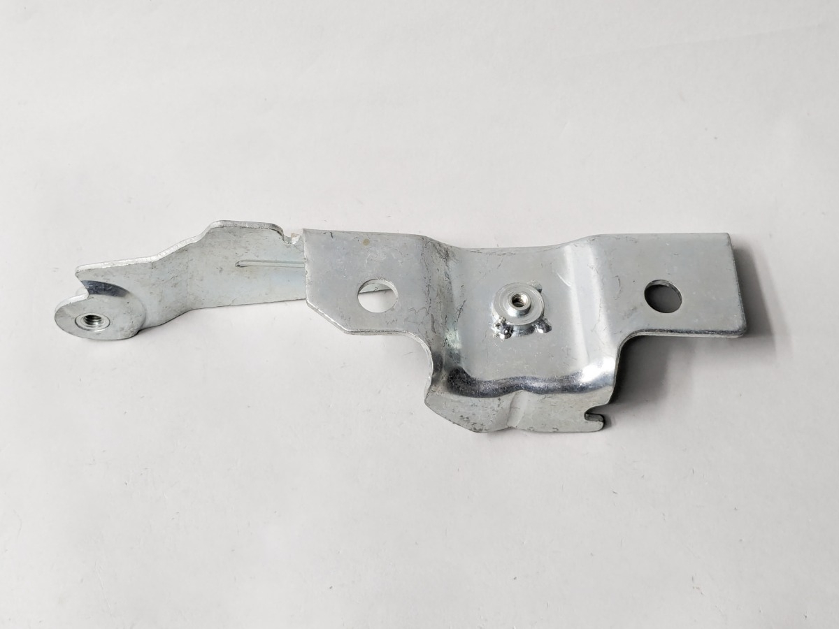 Bisagra Derecha Cofre Chevrolet Malibu 2008 2009 2010