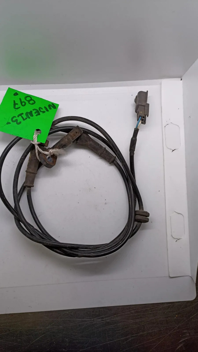 Sensor Abs Trasero Izquierdo Nissan Sentra 2013-2016