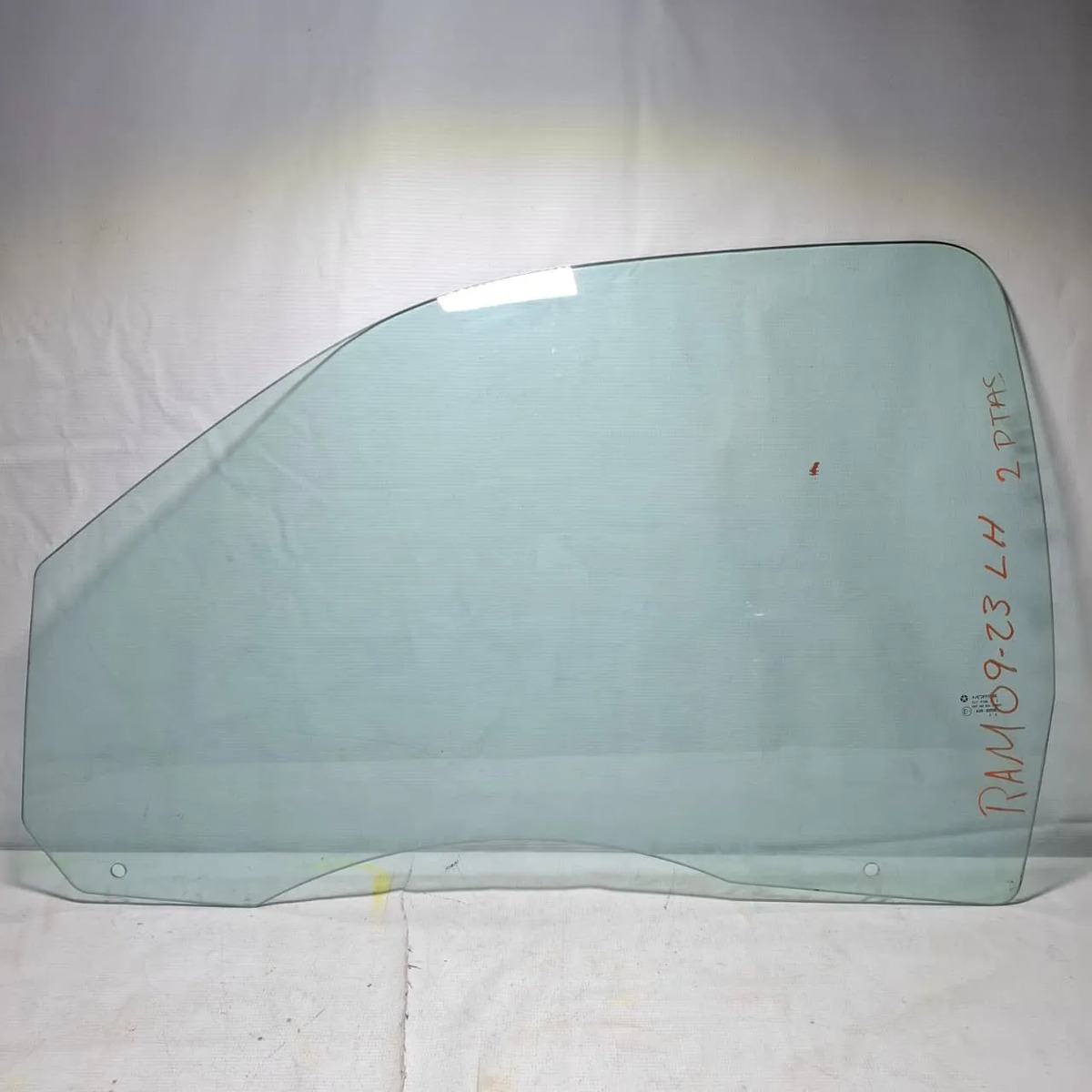 Cristal Ram 2 Puertas 2009 2023 Delantero Izquierdo