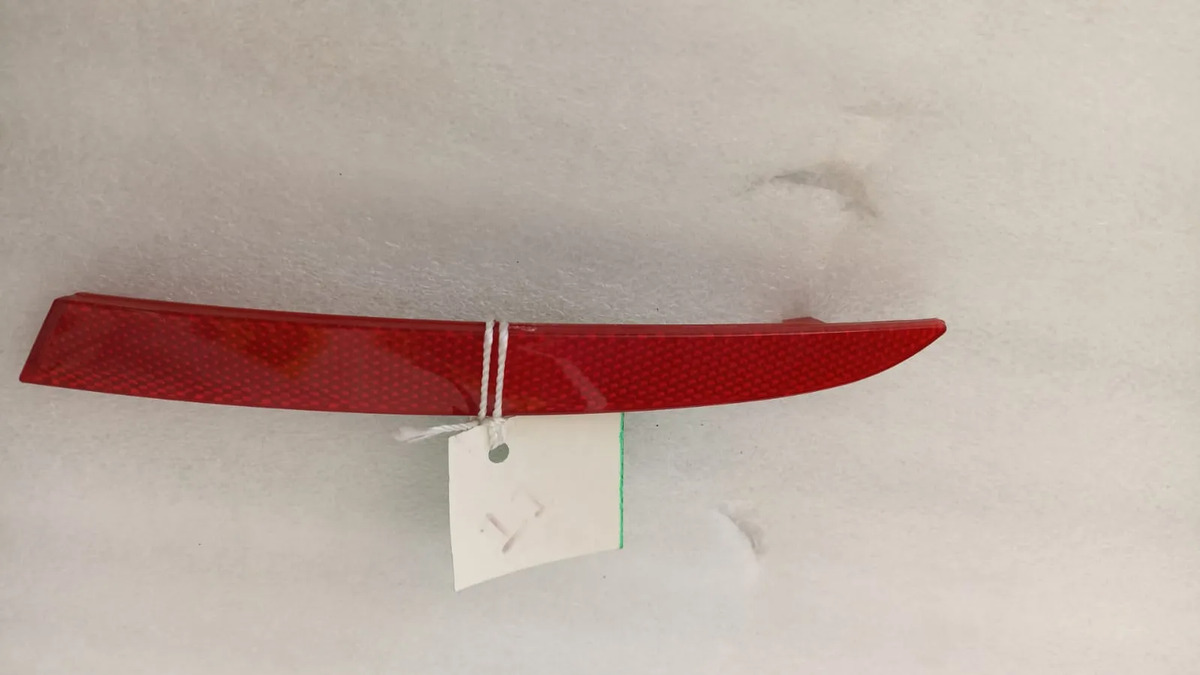 Reflejante Trasero Izquierdo Seat Ibiza 2009-2012 Rojo