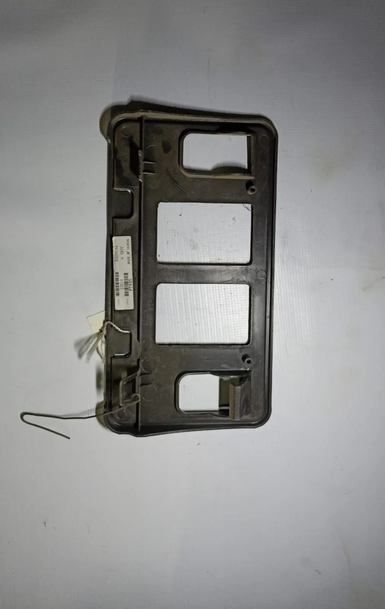 Porta Placas Delantero Ford Lobo 2004-2008 Negro