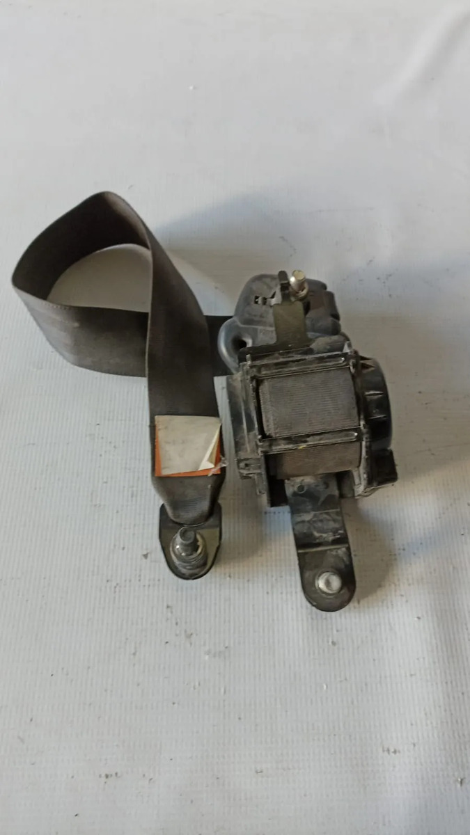 Cinturon Trasero Rh Chevrolet Aveo 2008-2018 Usado Original