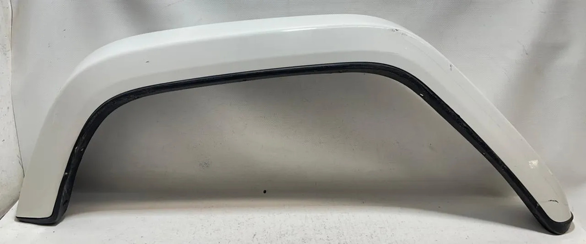 Moldura Arco Trasera Derecha Jeep Wrangler 2018 Al 2024 - vista 1