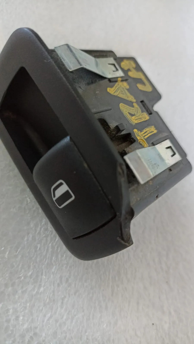 Swicth Elevador Trasero Lh Jeep Cherokee 15-18 C/detalle