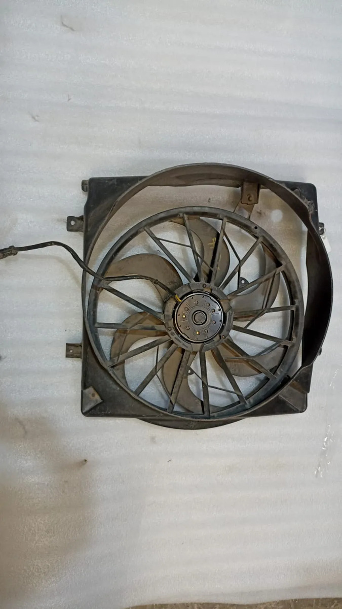 Motoventilador Con Tolva Jeep Cherokke 2000-2002 C/detalle