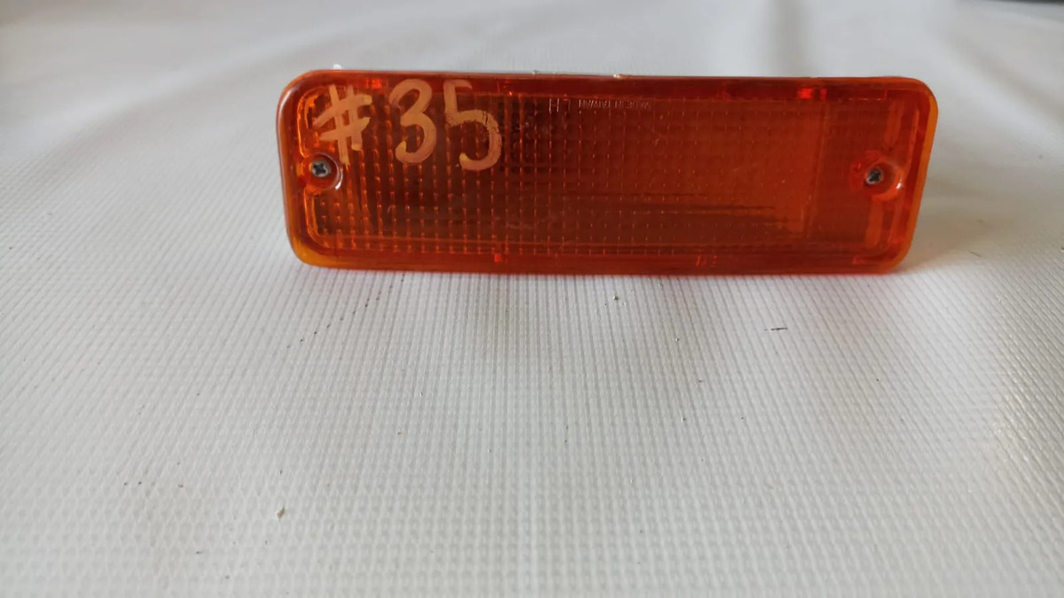 Cuarto Frontal Lh Toyota Pick Up 1989-1995 C/detalle Usado Ámbar