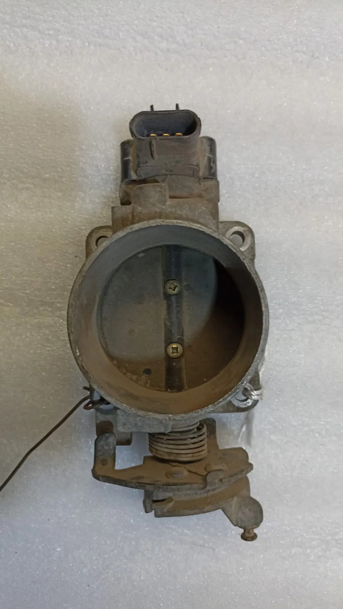 Cuerpo De Aceleración Ford Pick Up 2004-2010 Usada Original