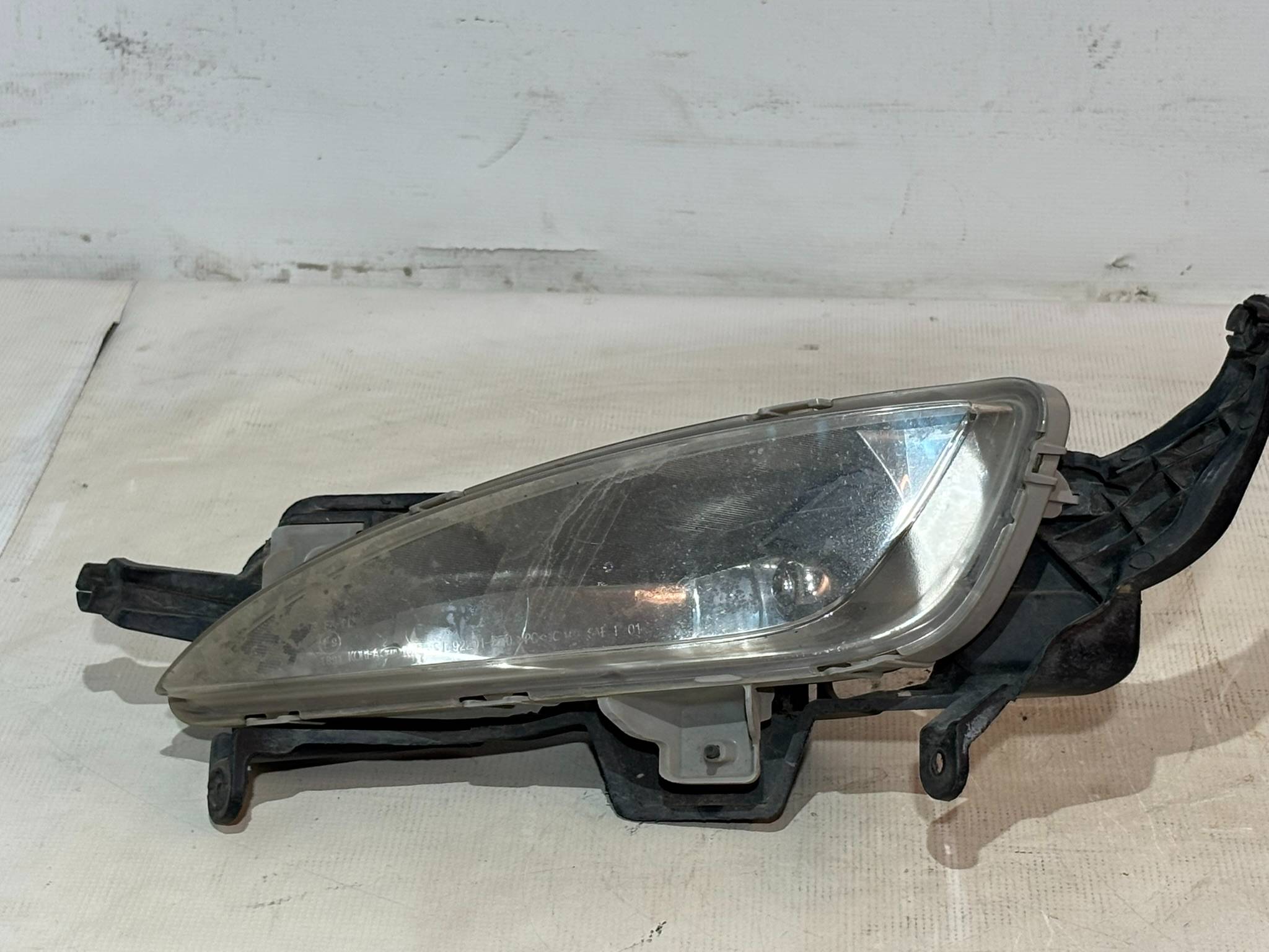 Kia Optima 2011 - 2015 Faros Auxiliares Delantera Izquierdo Usado Original