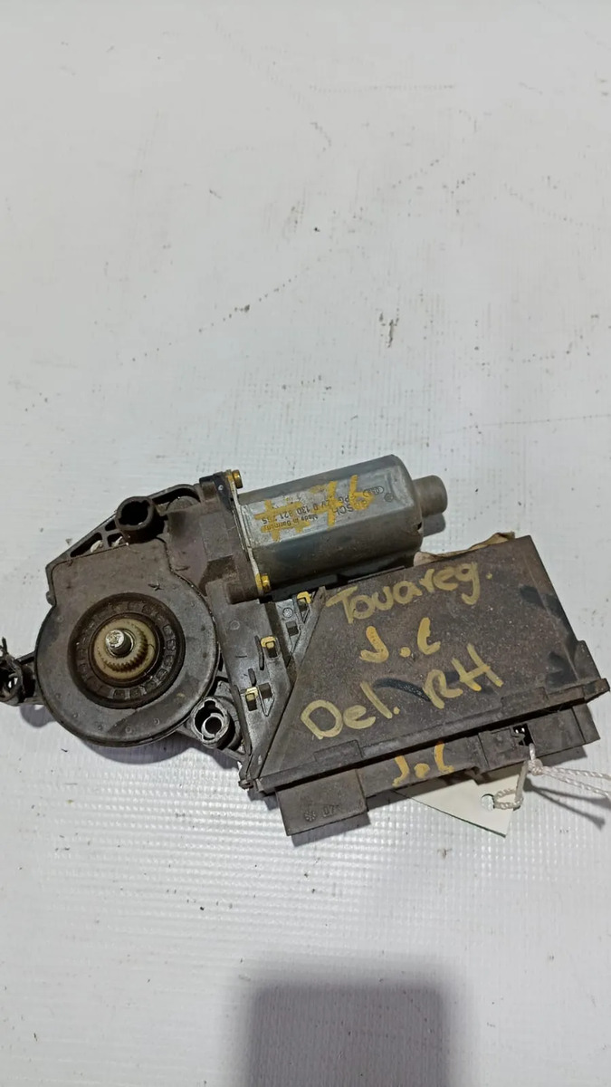 Motor Elavador De Cristal Delantero Rh Touareg  2003-2006