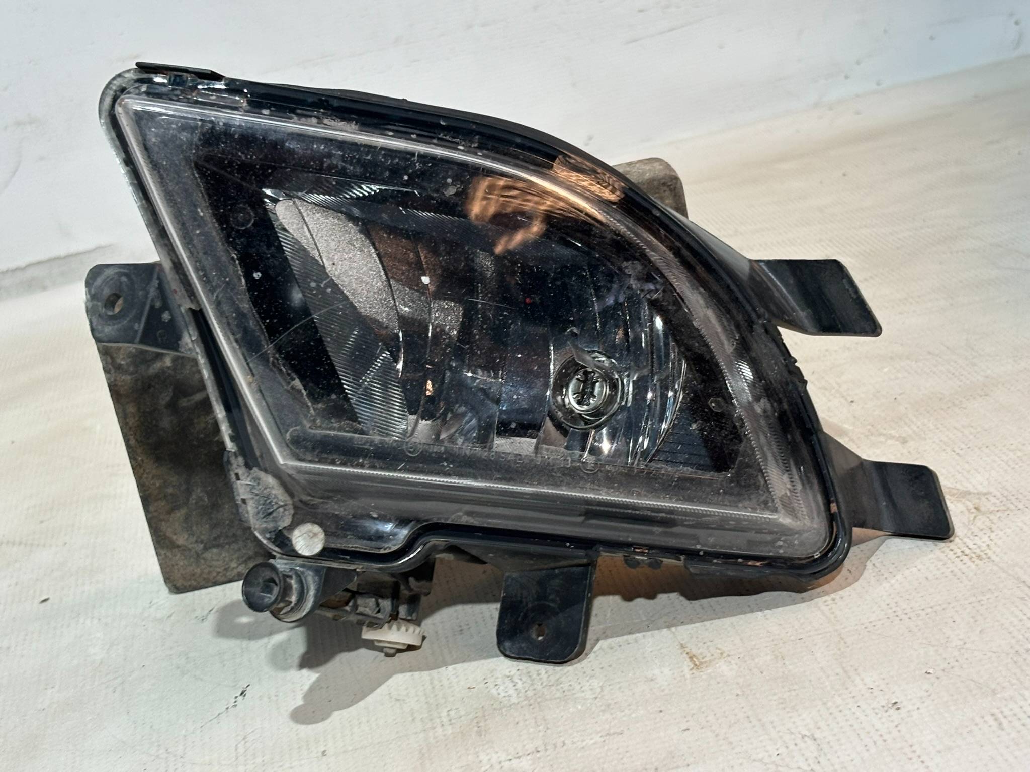 Volkswagen Jetta 2015 - 2018 Faros Auxiliares Delantera Izquierdo Usado Original