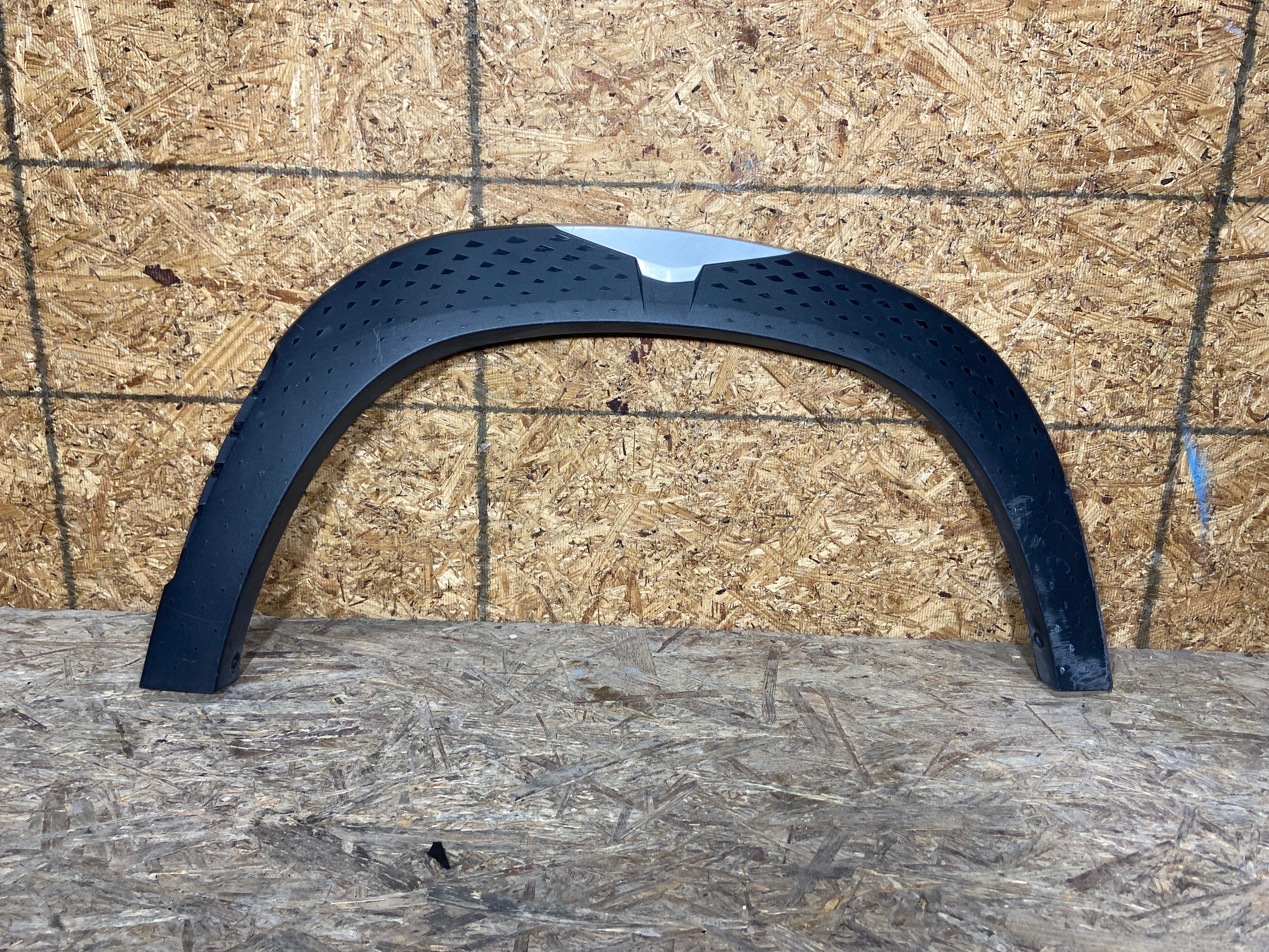 Chirey Tiggo 2 pro 2024 - 2025 Cantonera Delantera Derecho Usado Original