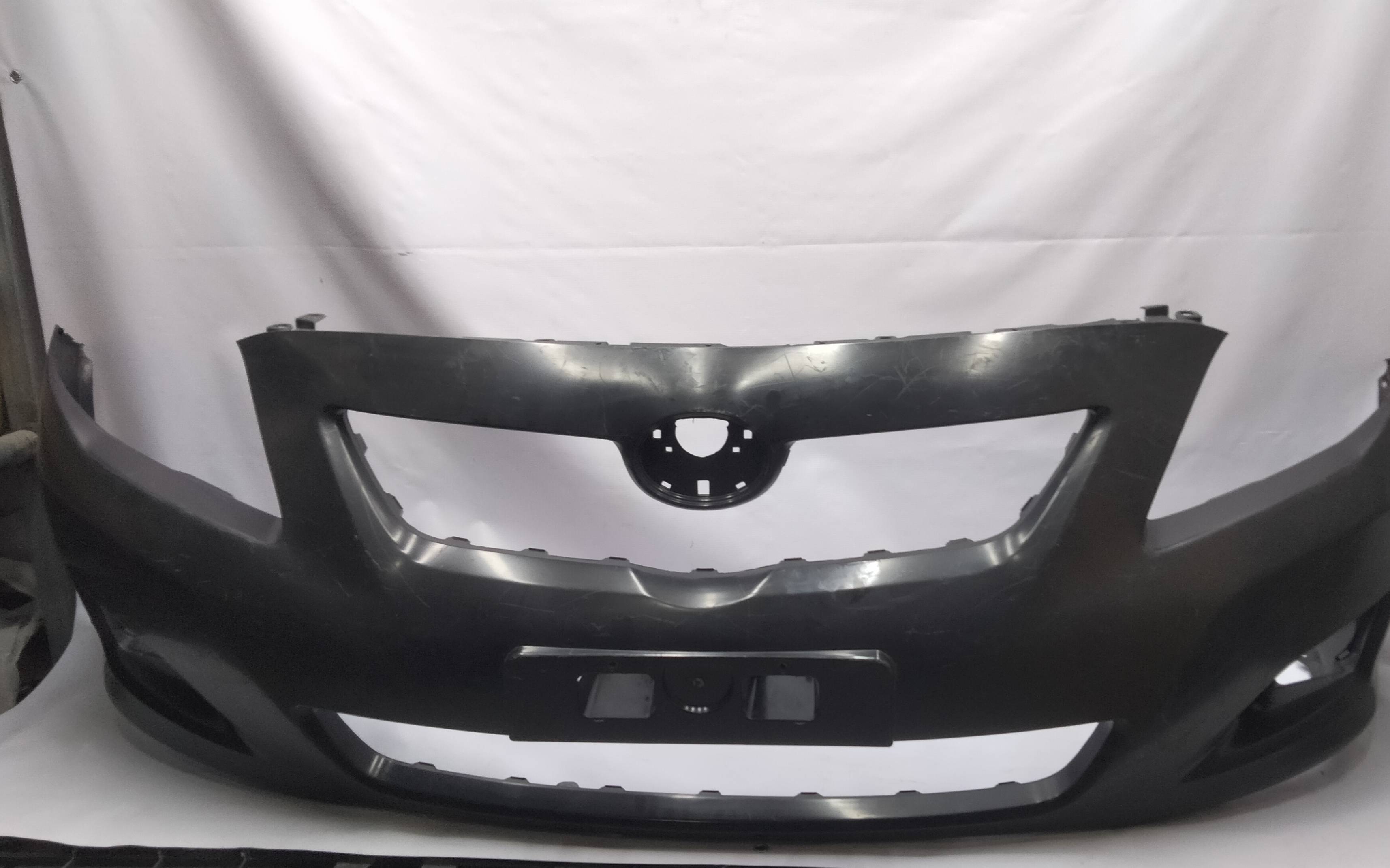 Toyota Corolla 2012 - 2014 Fascia Delantera Derecho Usado Original