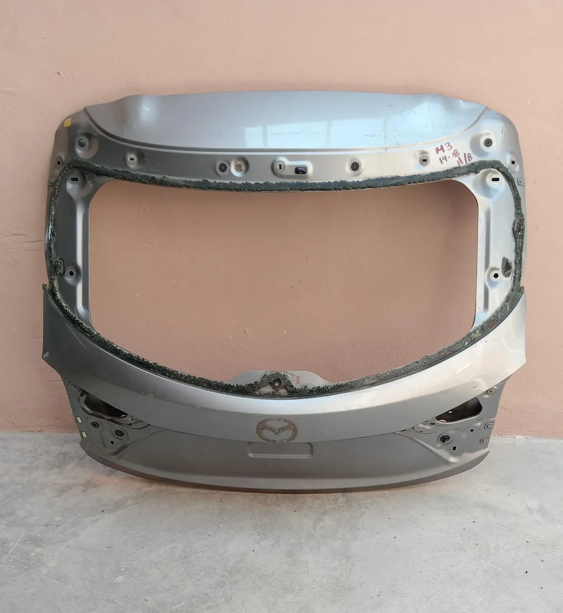 Tapa Cajuela (cascarón) Mazda 3 Hatchback 14-18 Gris - vista 1