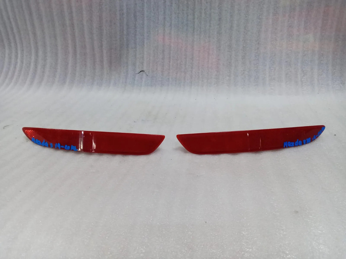 Reflejantes Facia Trasera Mazda 3 2019 2020 Rojo