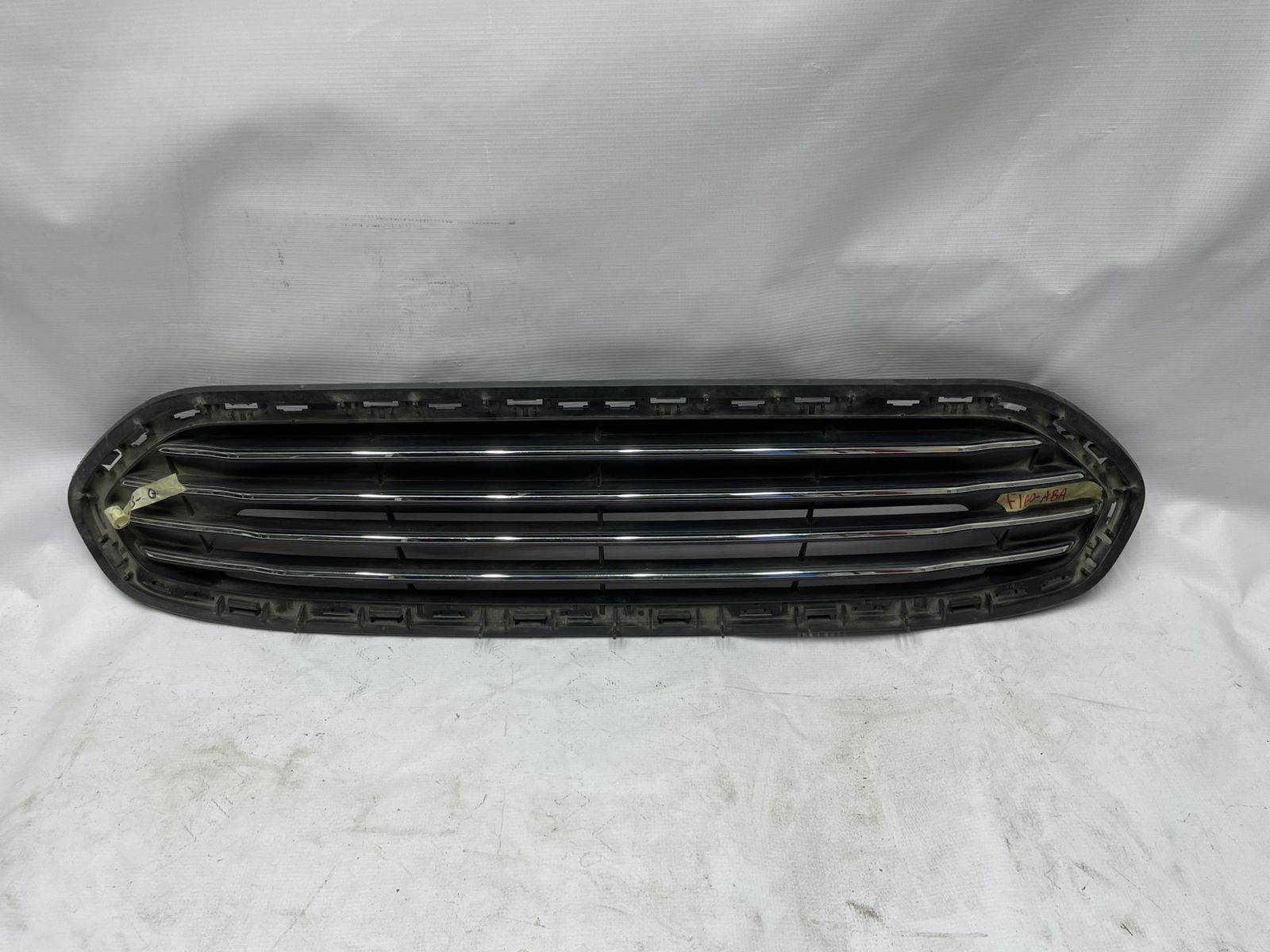 Ford Figo 2016 - 2018 Parrilla Delantera Usado Original