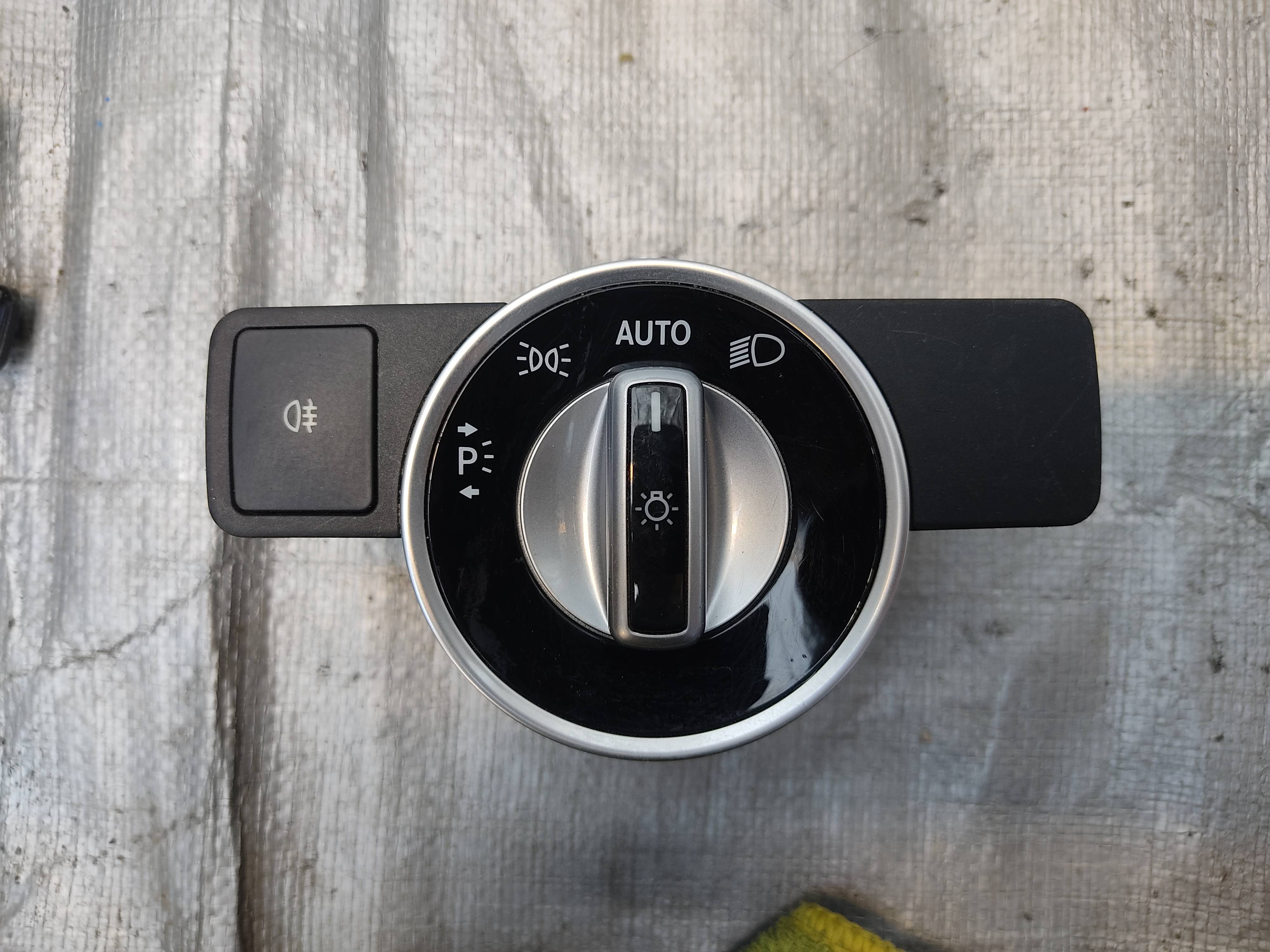 Mercedes-benz Clase a 2013 - 2017 Switches de Luces Usado Original
