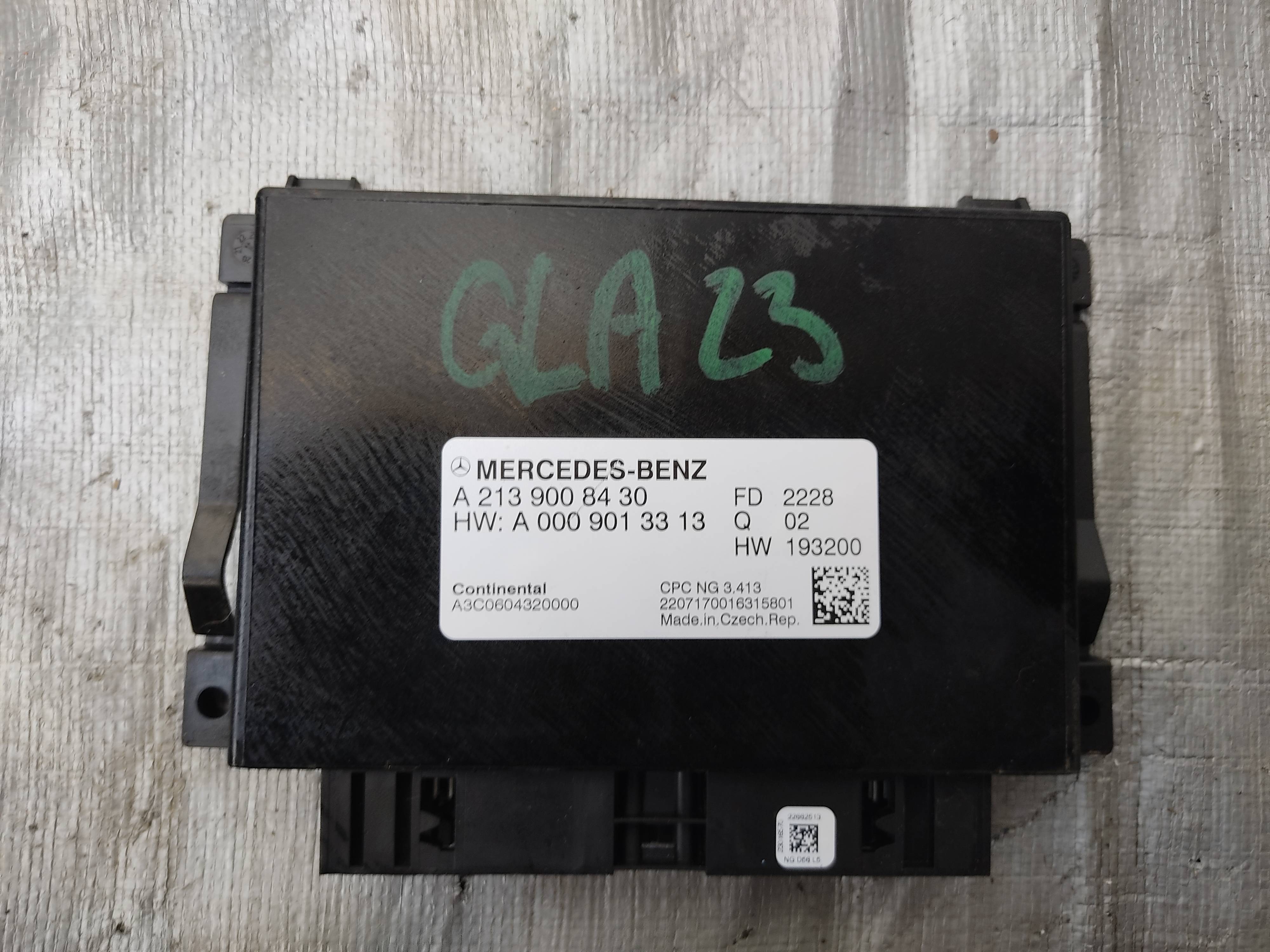Mercedes-benz Clase gla 2021 - 2025 Computadora Usado Original