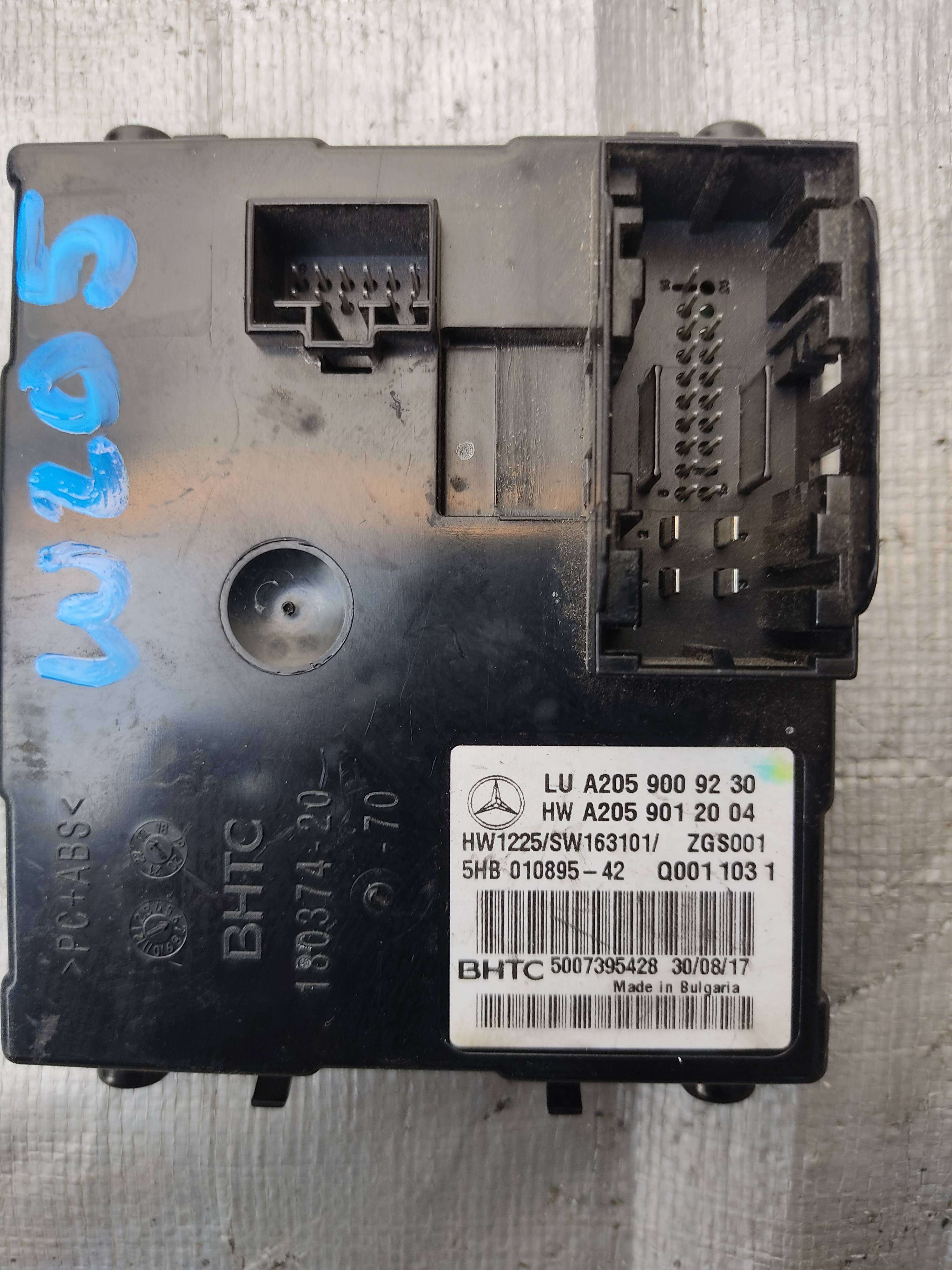 Mercedes-benz Clase c 2015 - 2019 Computadora Usado Original